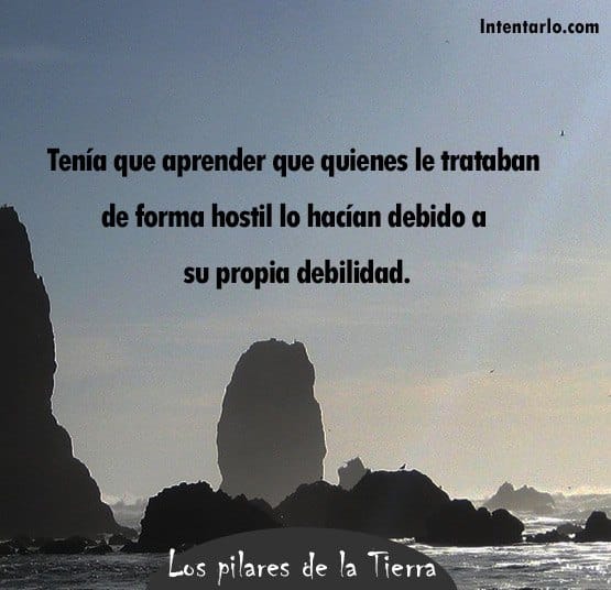Siluetas de grandes formaciones rocosas se destacan contra un cielo nublado sobre el mar, con un texto en español superpuesto a la imagen: "No importa cuantas veces caigas, lo importante es que siempre te levantes.